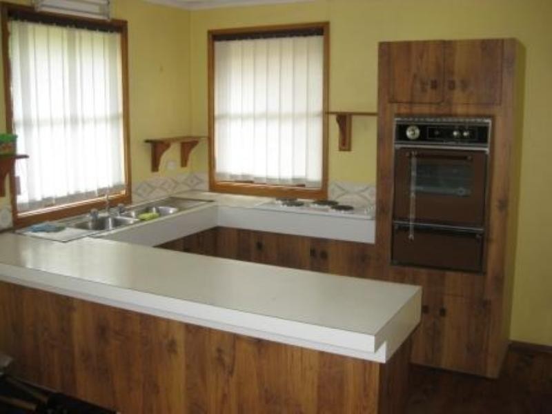 Edensor Park NSW 2176