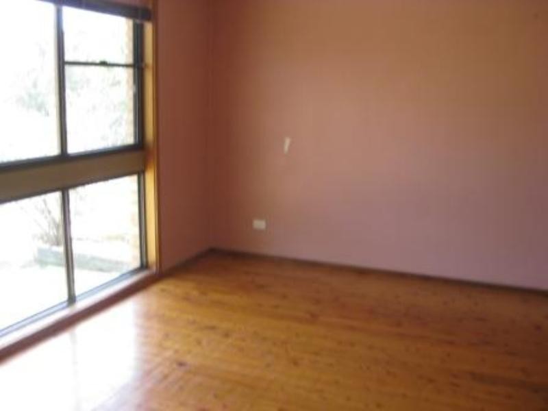 Edensor Park NSW 2176