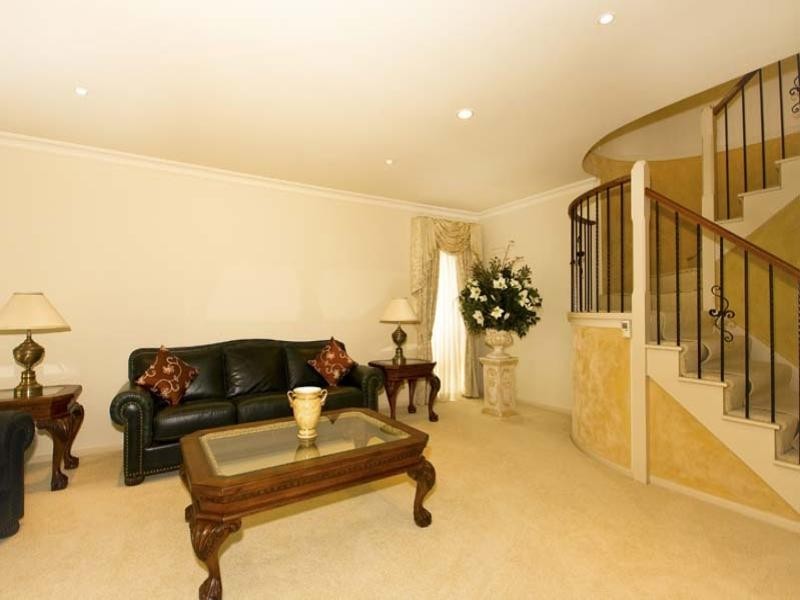 33 Clementina Circuit, Cecil Hills NSW 2171