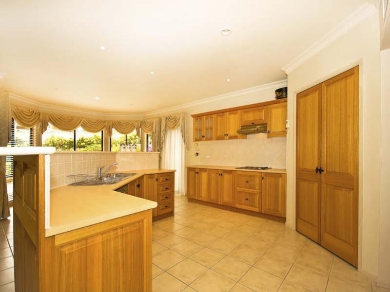 33 Clementina Circuit, Cecil Hills NSW 2171