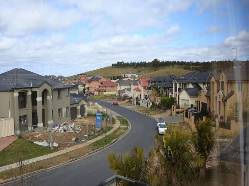 33 Clementina Circuit, Cecil Hills NSW 2171