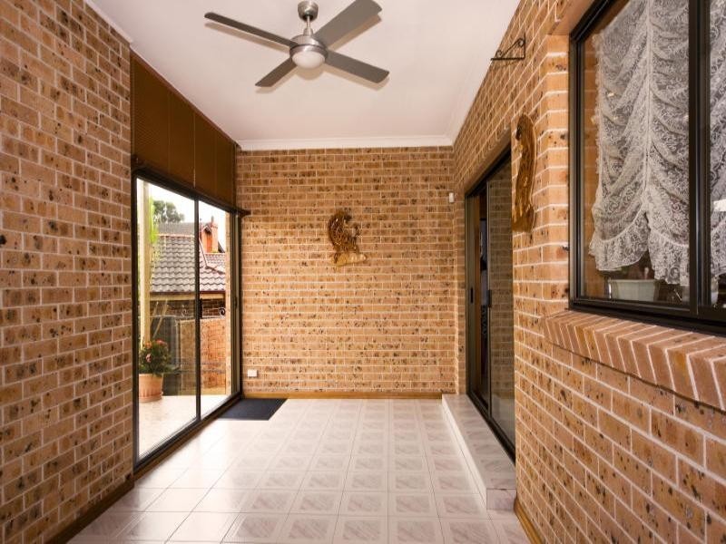 8 Geronimo Close, Greenfield Park NSW 2176