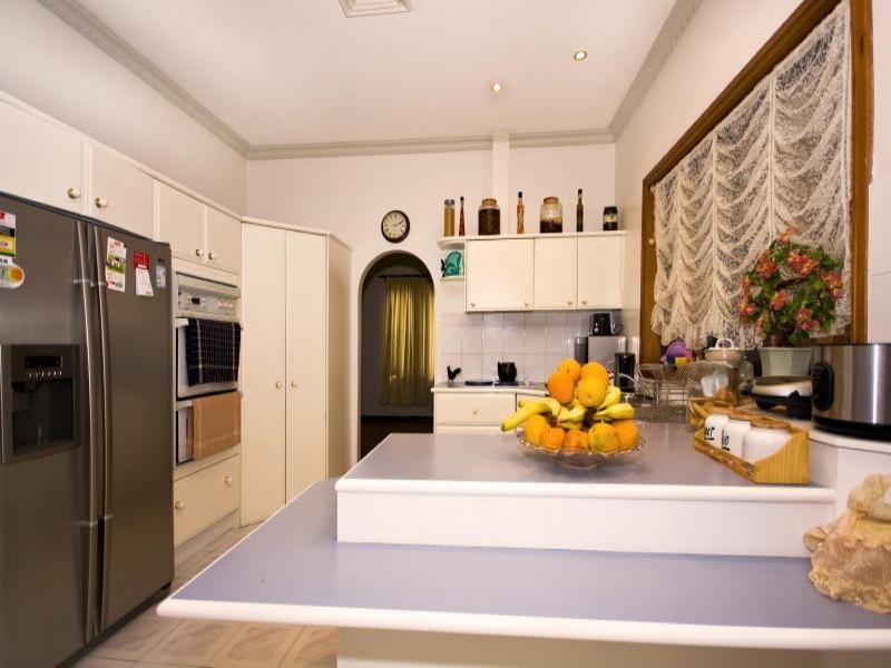 8 Geronimo Close, Greenfield Park NSW 2176