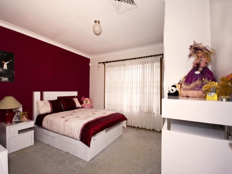 8 Geronimo Close, Greenfield Park NSW 2176