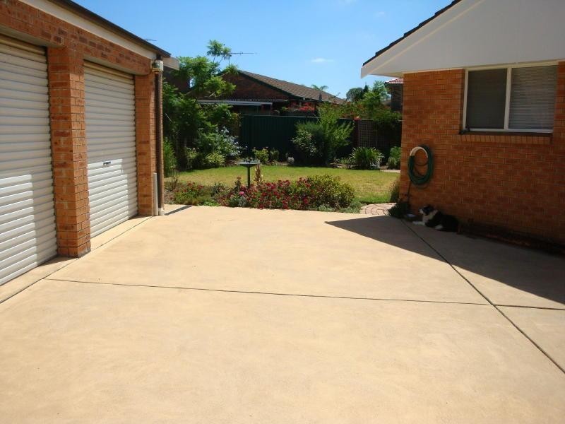 6 Kiowa Place, Bossley Park NSW 2176