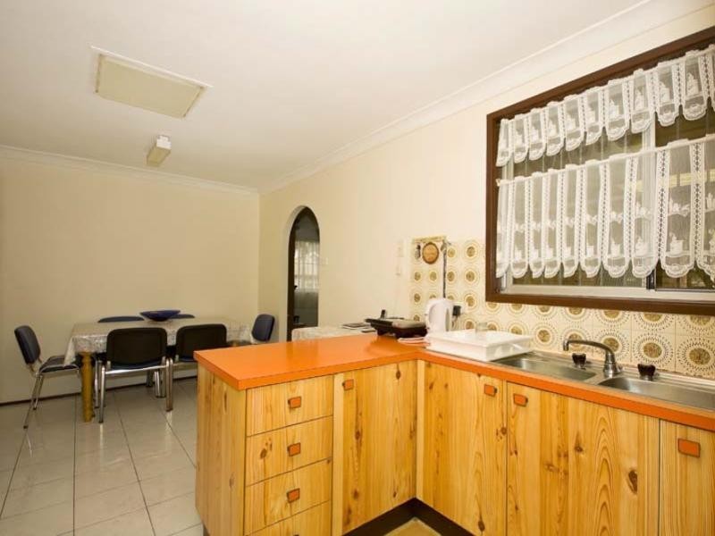 3 Guthega Place, Bossley Park NSW 2176