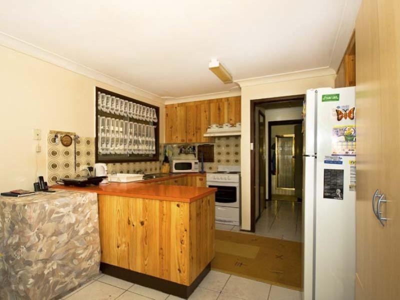 3 Guthega Place, Bossley Park NSW 2176