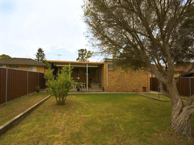 3 Guthega Place, Bossley Park NSW 2176