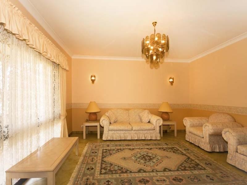 7 Bega Place, Bossley Park NSW 2176