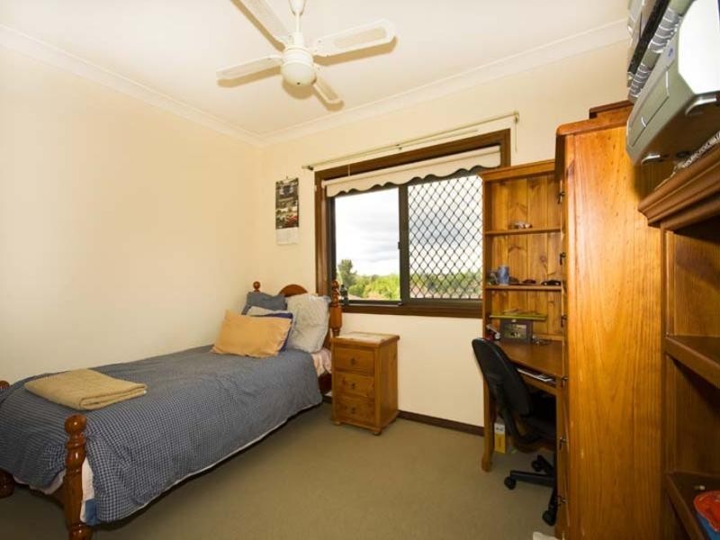 7 Bega Place, Bossley Park NSW 2176