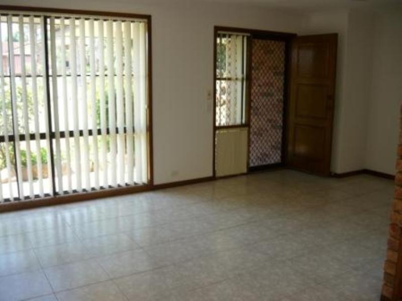 25 Falmer Street, Abbotsbury NSW 2176