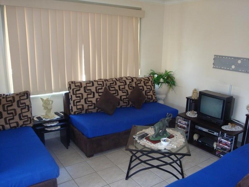 10 Guernsey Street, Busby NSW 2168