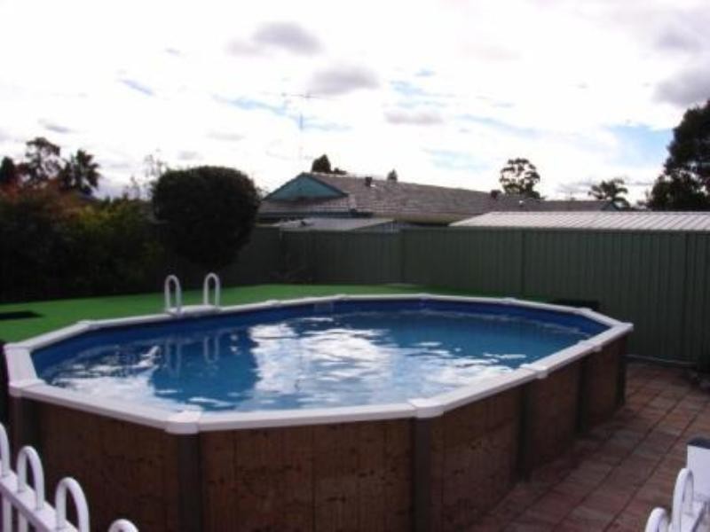 16 Christie Street, Prairiewood NSW 2176