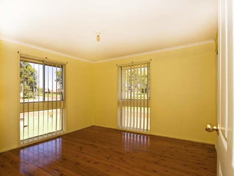 8 Conrad Street, Wetherill Park NSW 2164