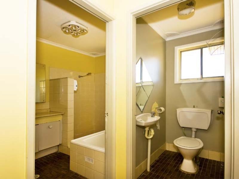 8 Conrad Street, Wetherill Park NSW 2164