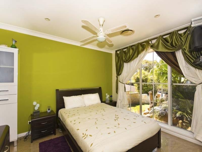 1 Glen Elgin Crescent, Edensor Park NSW 2176