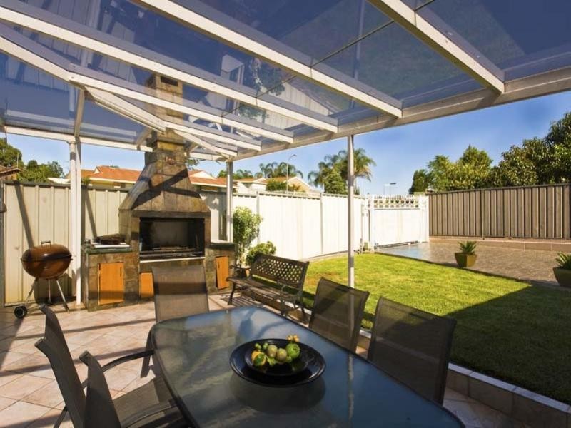 1 Glen Elgin Crescent, Edensor Park NSW 2176