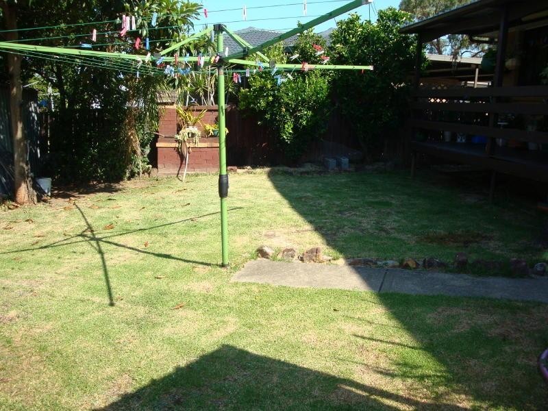 2 Olga Close, Bossley Park NSW 2176