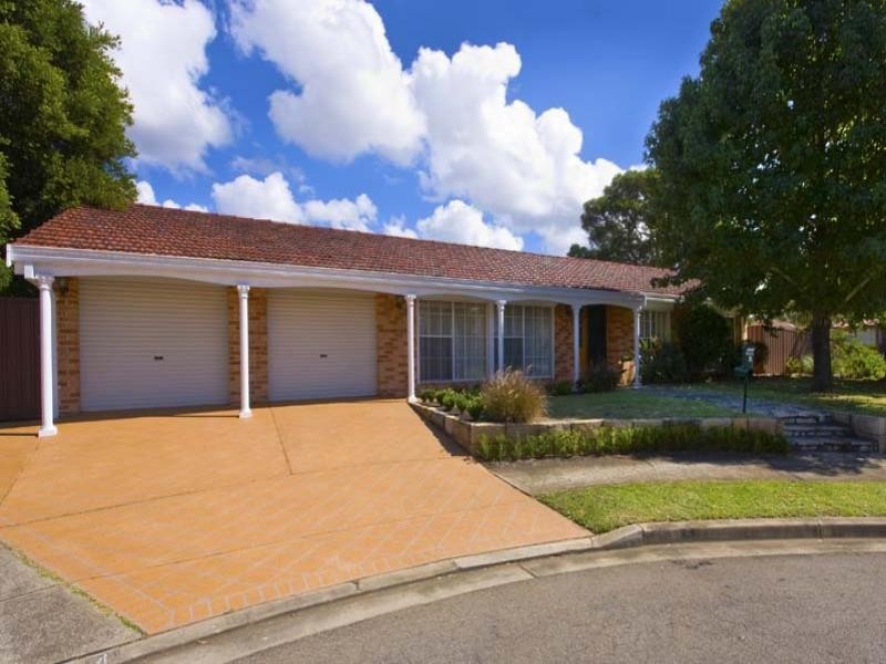 5 Guys Place, St Johns Park NSW 2176