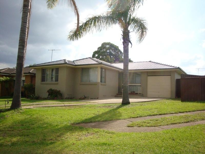 10 Newman Close, Wetherill Park NSW 2164