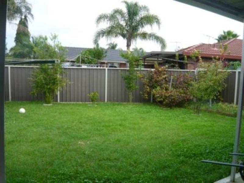 Greenfield Park NSW 2176