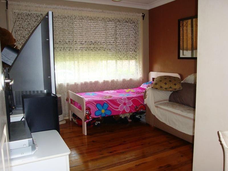 121 Mimosa Road, Bossley Park NSW 2176