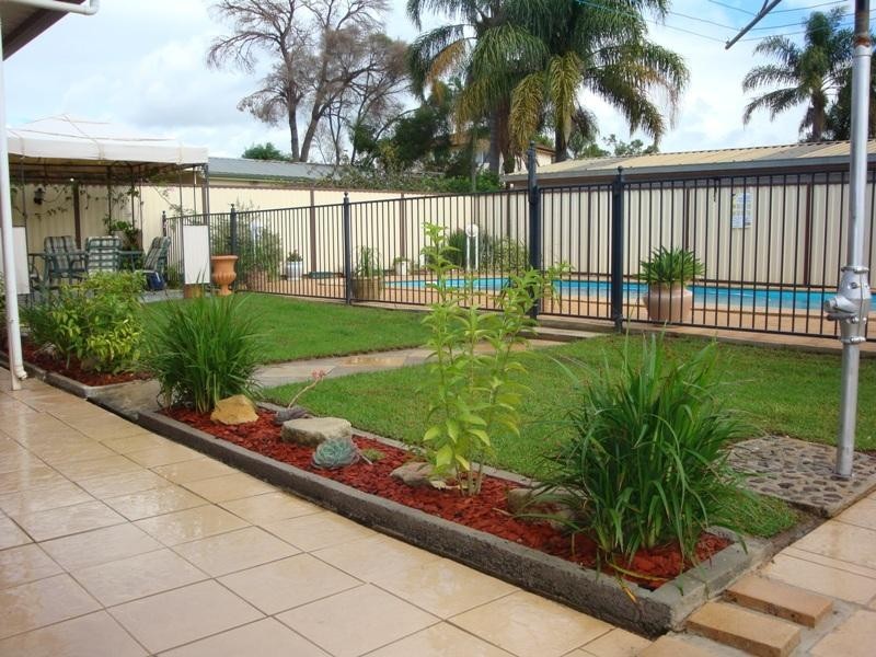 121 Mimosa Road, Bossley Park NSW 2176