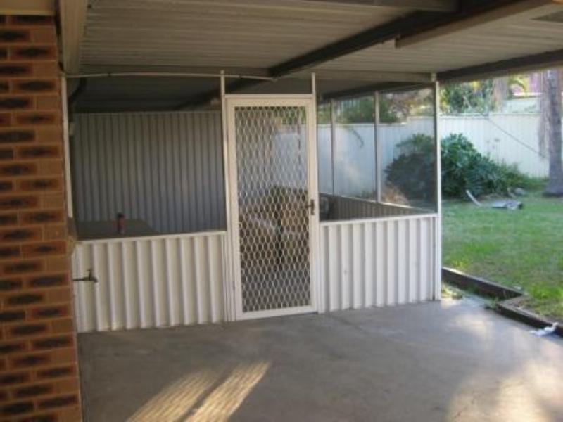 Edensor Park NSW 2176