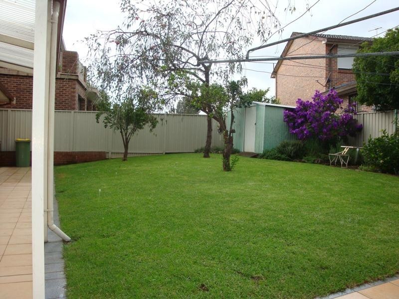 8 Marvell Road, Wetherill Park NSW 2164