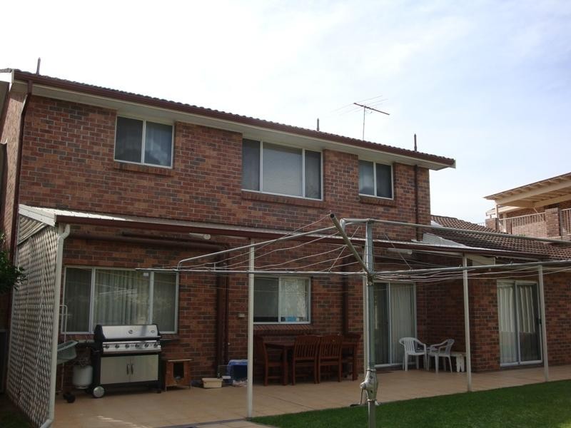 8 Marvell Road, Wetherill Park NSW 2164