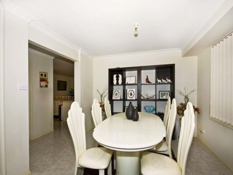 25 Tudor Crescent, Cecil Hills NSW 2171