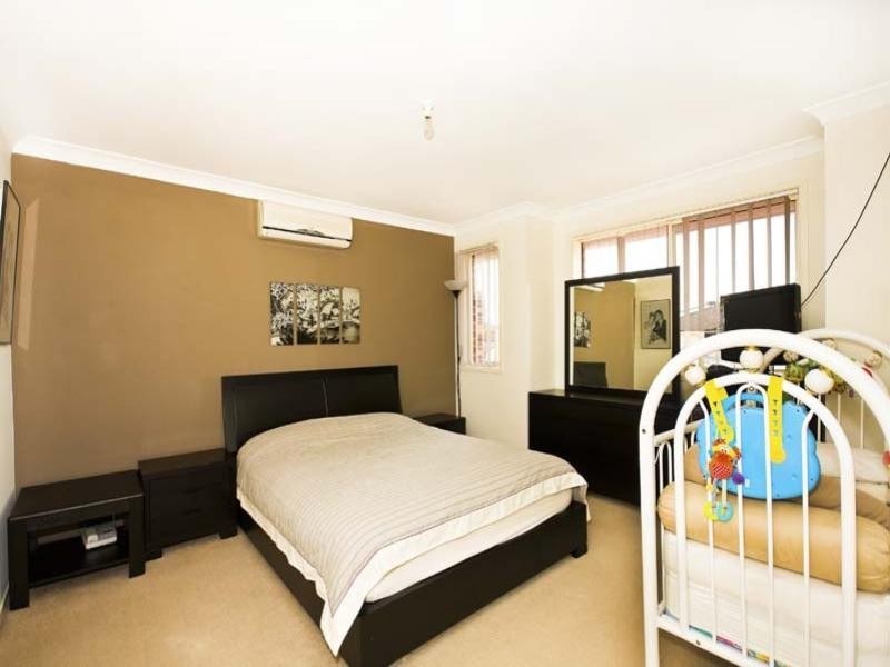 25 Tudor Crescent, Cecil Hills NSW 2171