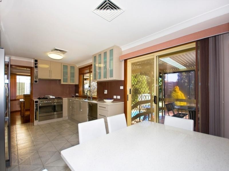 7 Mataro Close, Edensor Park NSW 2176