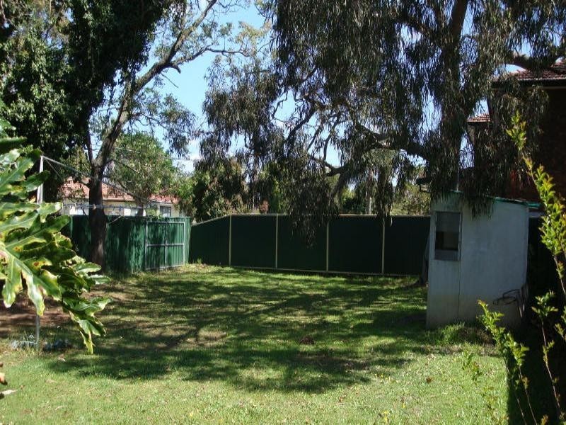 27 Granville Street, Fairfield Heights NSW 2165