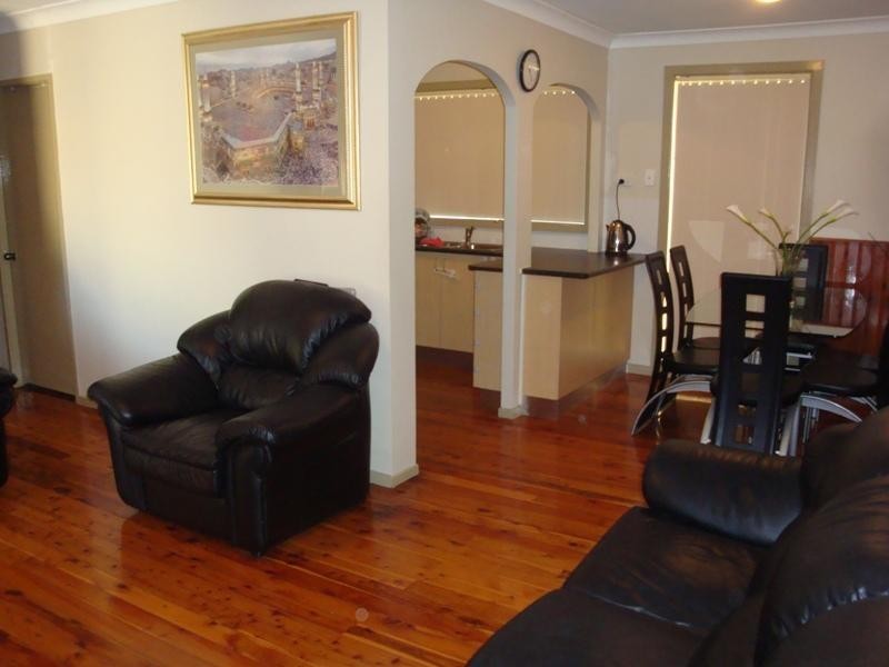 25 Moir Street, Smithfield NSW 2164