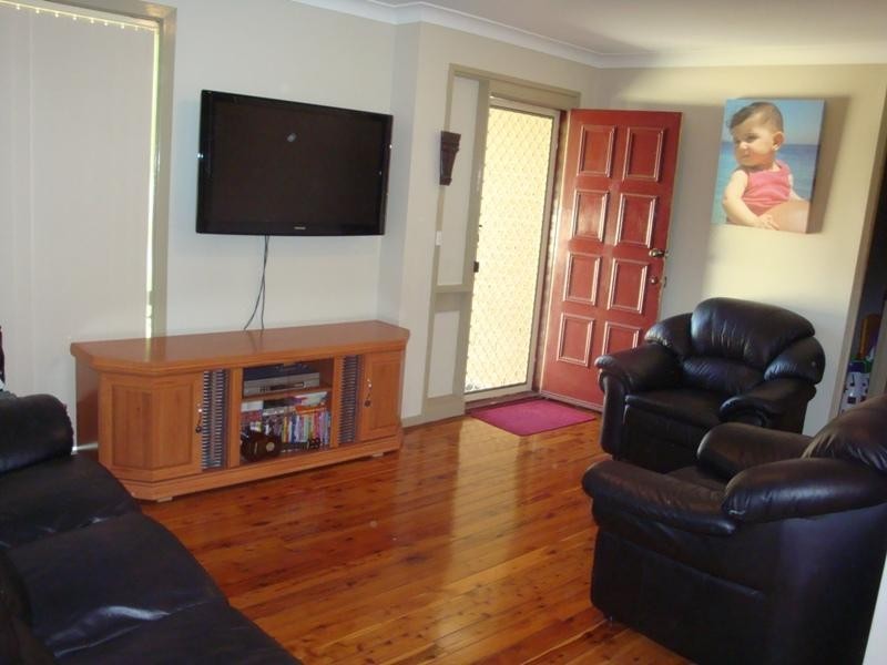 25 Moir Street, Smithfield NSW 2164