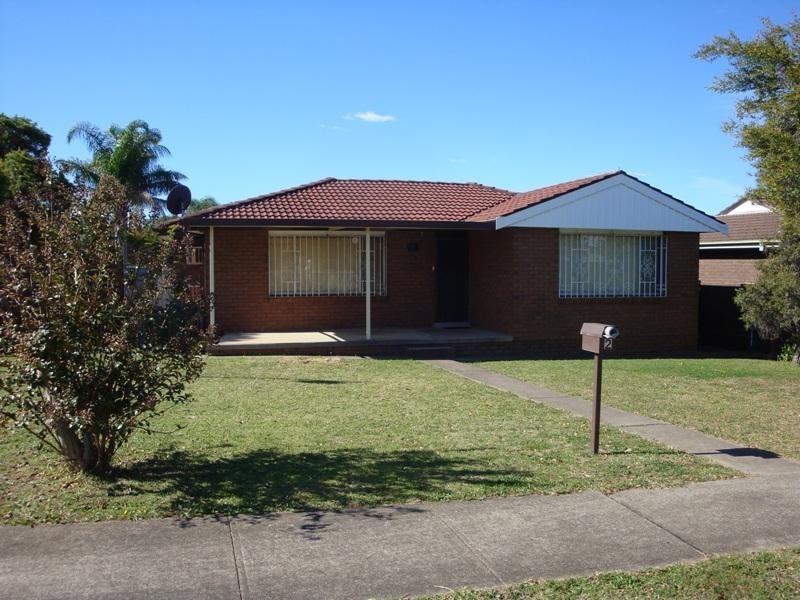 2 Denbern Street, Bossley Park NSW 2176