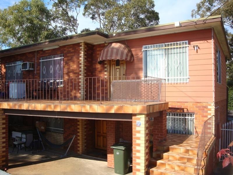 19 O’Shannassy Street, Mount Pritchard NSW 2170