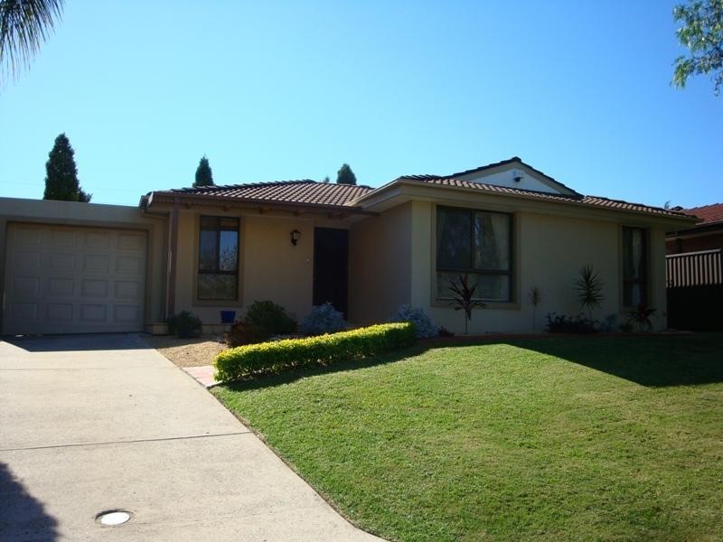 43 Bettong Crescent, Bossley Park NSW 2176
