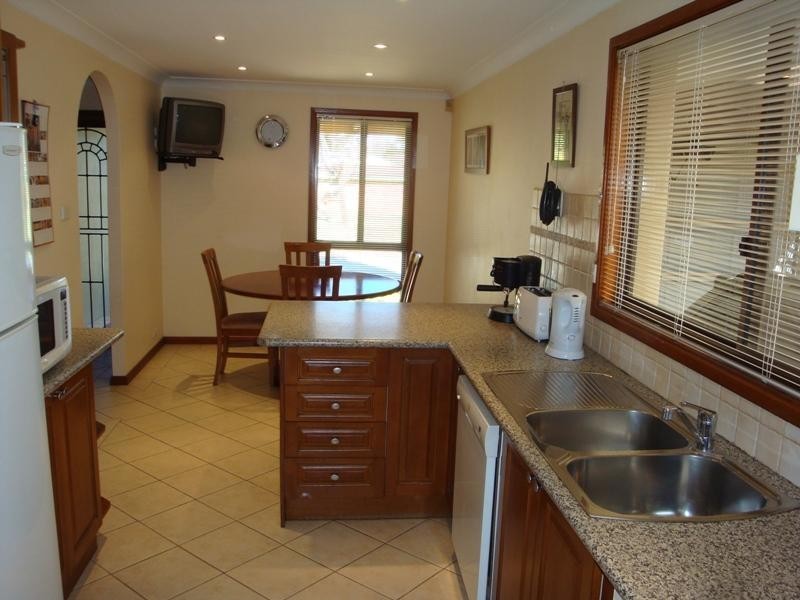 43 Bettong Crescent, Bossley Park NSW 2176