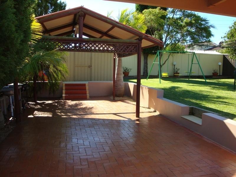 43 Bettong Crescent, Bossley Park NSW 2176