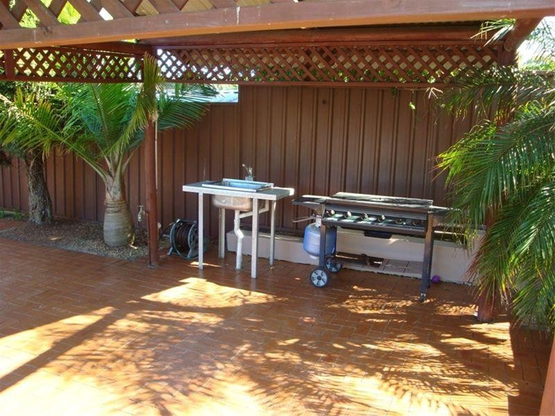 43 Bettong Crescent, Bossley Park NSW 2176