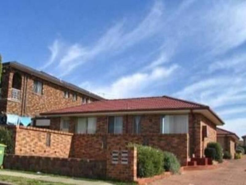 1/14 Murrumburrah Street, Wakeley NSW 2176