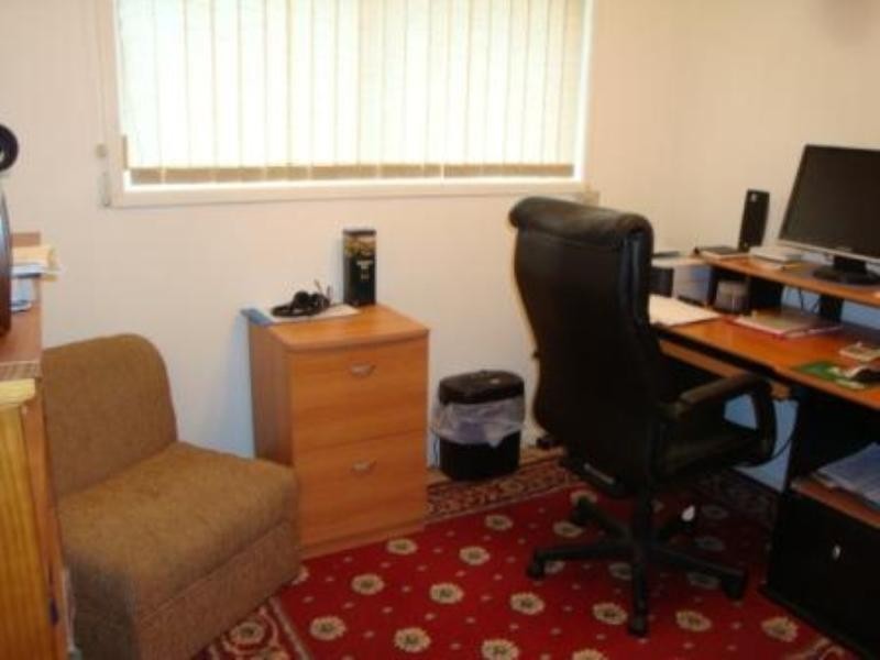 9 Dalpra Crescent, Bossley Park NSW 2176