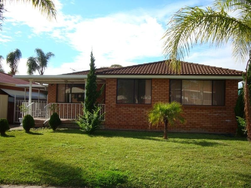 13 Shawnee Street, Greenfield Park NSW 2176