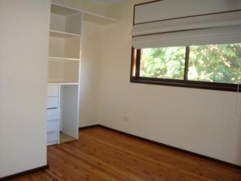 11 Marina Close, Bossley Park NSW 2176