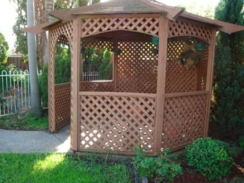 11 Marina Close, Bossley Park NSW 2176