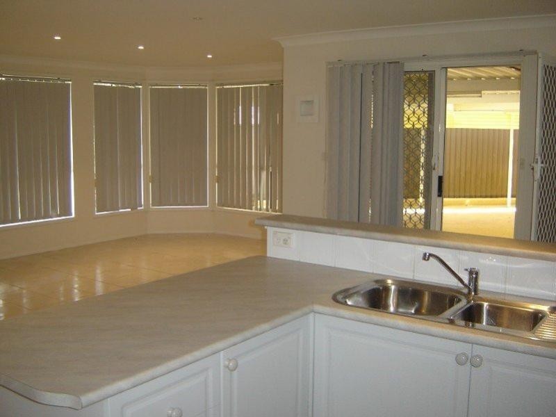 37 Athlone Street, Cecil Hills NSW 2171