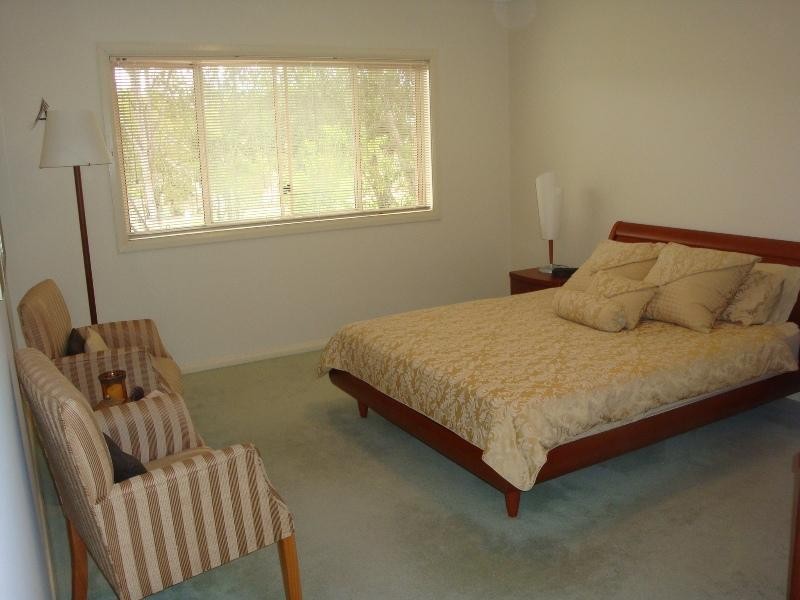 5 Martens Place, Abbotsbury NSW 2176