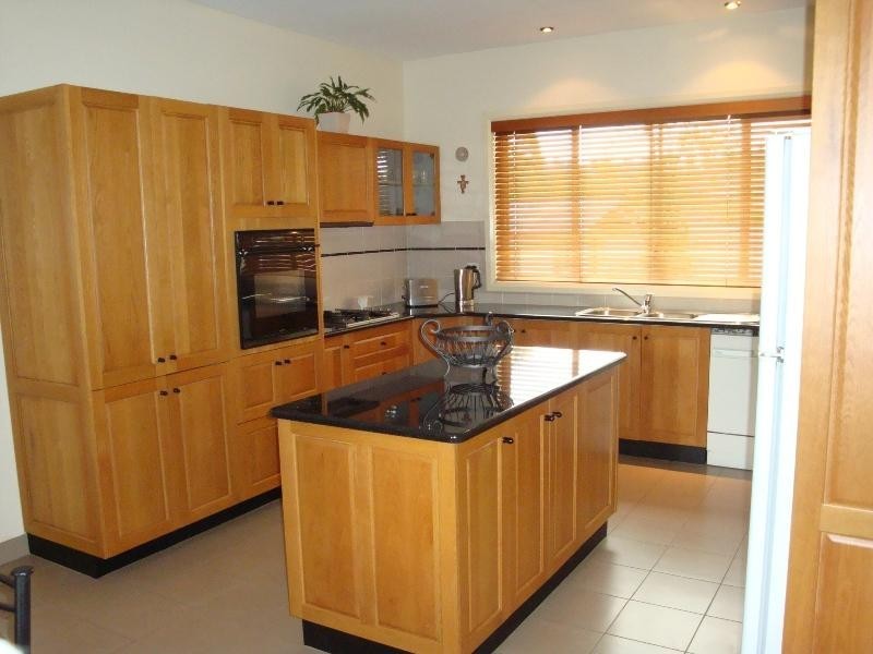 5 Martens Place, Abbotsbury NSW 2176